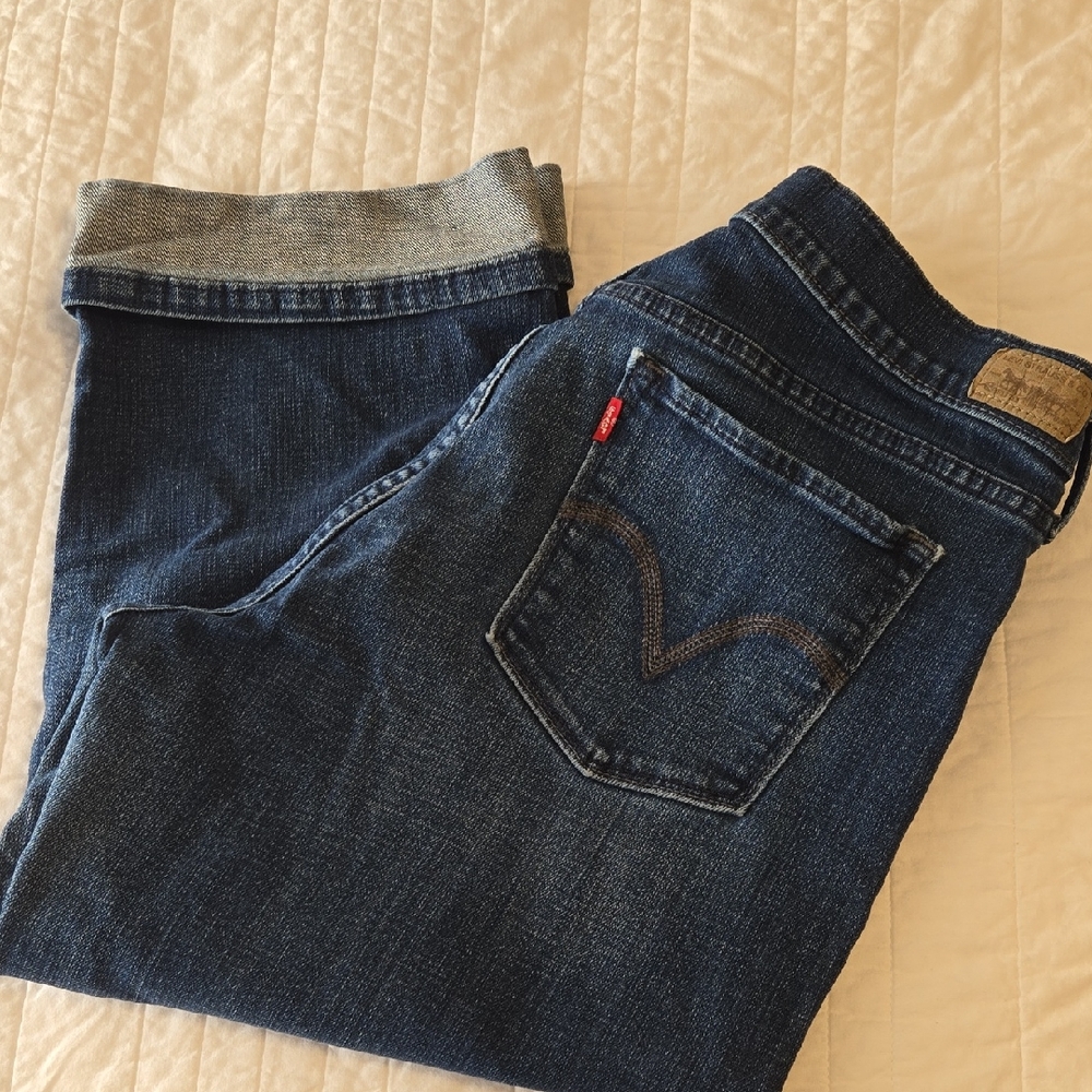 Levi's Classic Indigo Crop Jeans